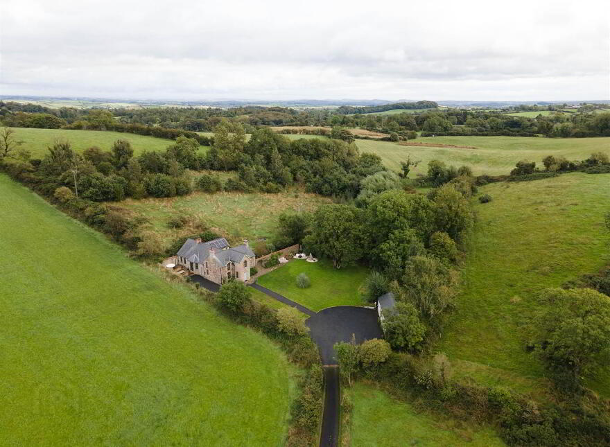 30 Dromara Road, Ballynahinch, BT24 8JL