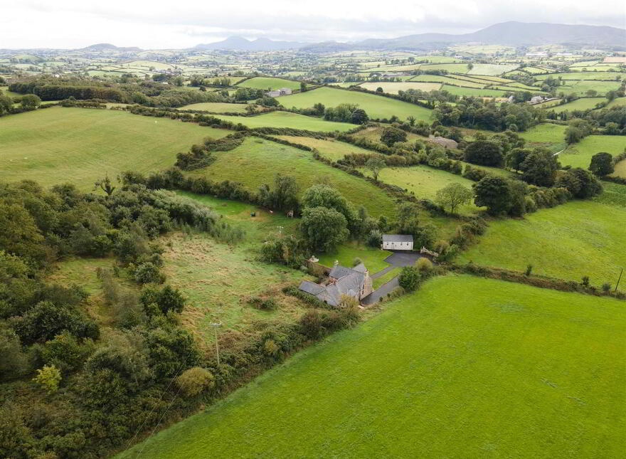 30 Dromara Road, Ballynahinch, BT24 8JL