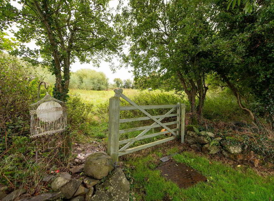 30 Dromara Road, Ballynahinch, BT24 8JL