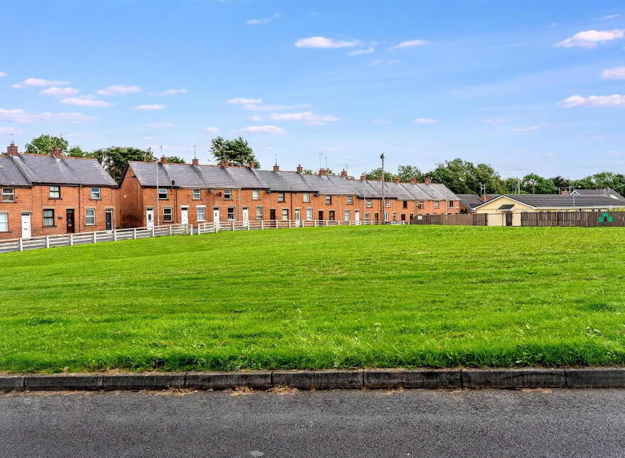 8 Edenderry Gardens, Banbridge, BT32 3BQ