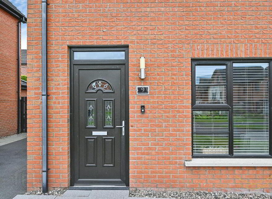 9 Highgrove Green, Carrickfergus, BT38 9UB