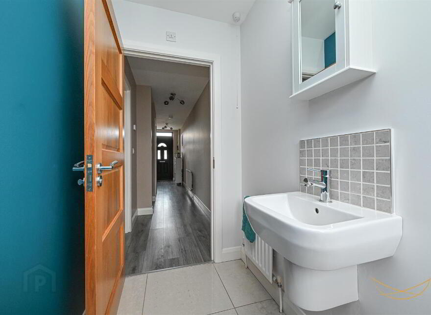 9 Highgrove Green, Carrickfergus, BT38 9UB