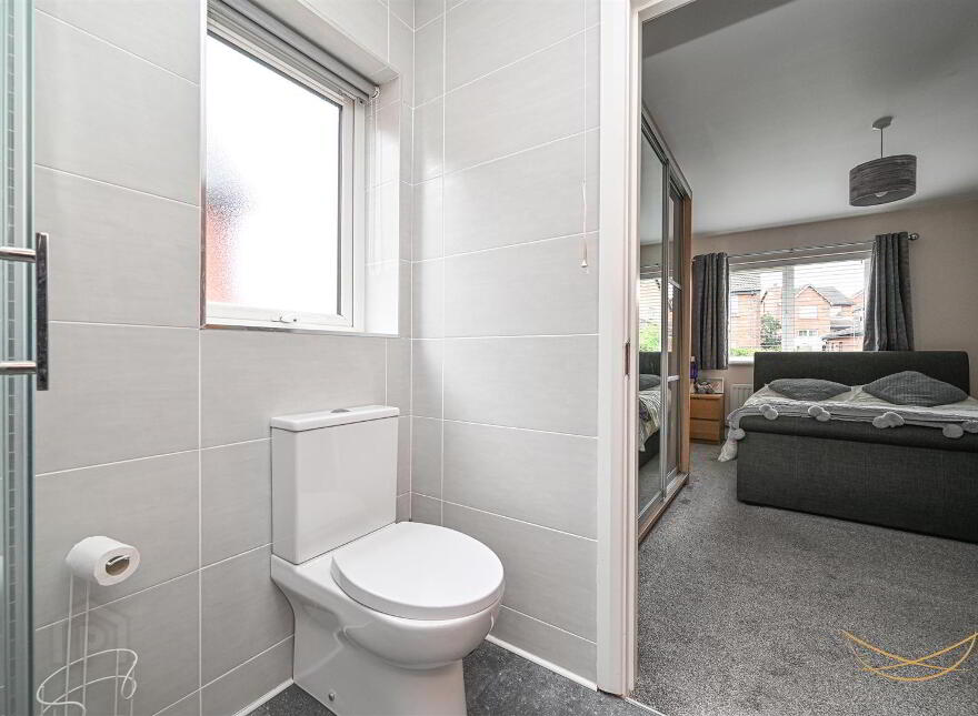 9 Highgrove Green, Carrickfergus, BT38 9UB