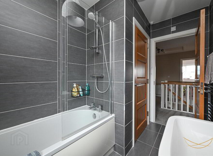 9 Highgrove Green, Carrickfergus, BT38 9UB