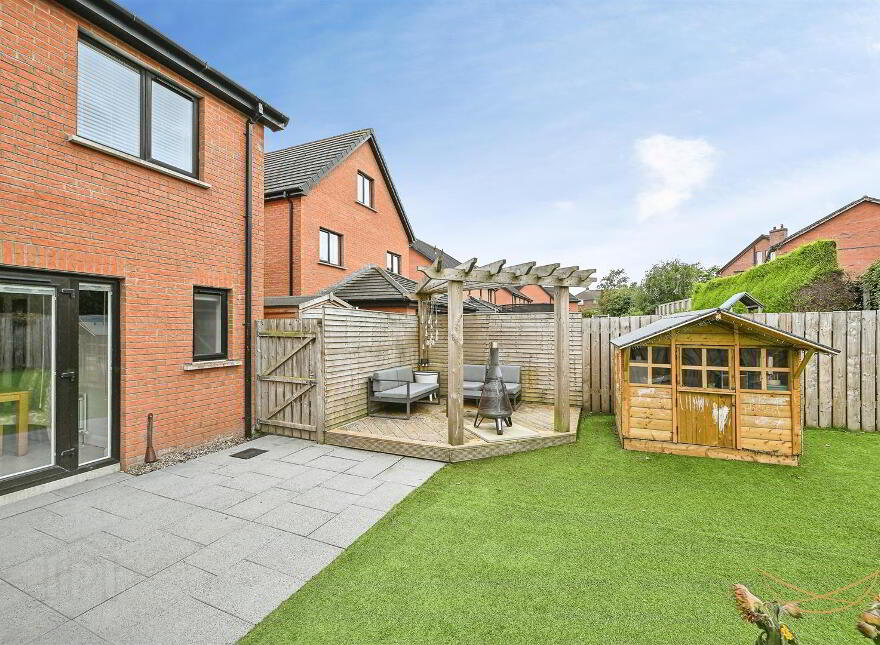 9 Highgrove Green, Carrickfergus, BT38 9UB