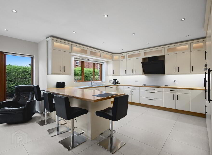 35 Ballycrochan Park, Bangor, BT19 7LH