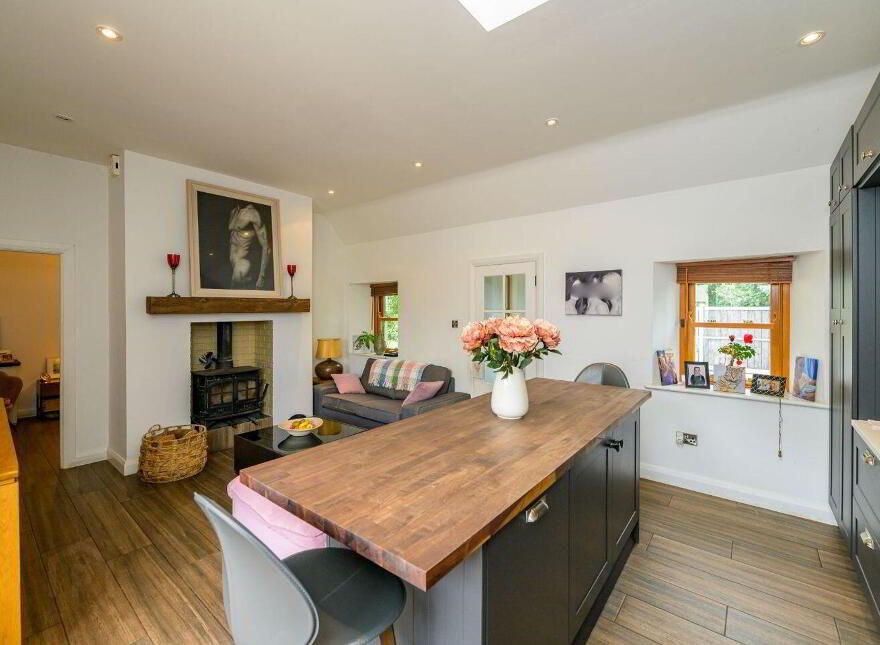 Woodtown, Drumree, A85ED88
