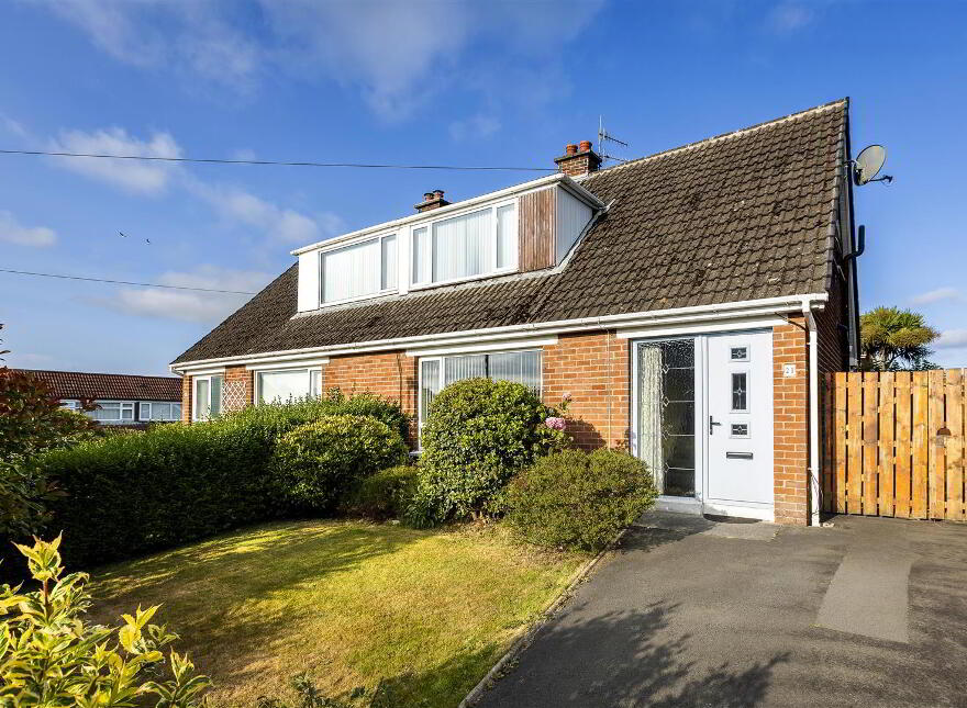 21 Ravelston Drive, Carnmoney, Newtownabbey, BT36 6PG
