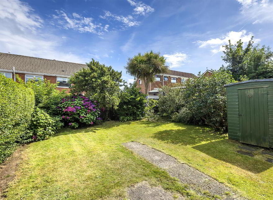 21 Ravelston Drive, Carnmoney, Newtownabbey, BT36 6PG