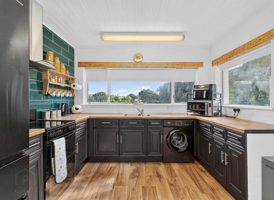 36 Kilntown Road, Dromore, BT25 1HR