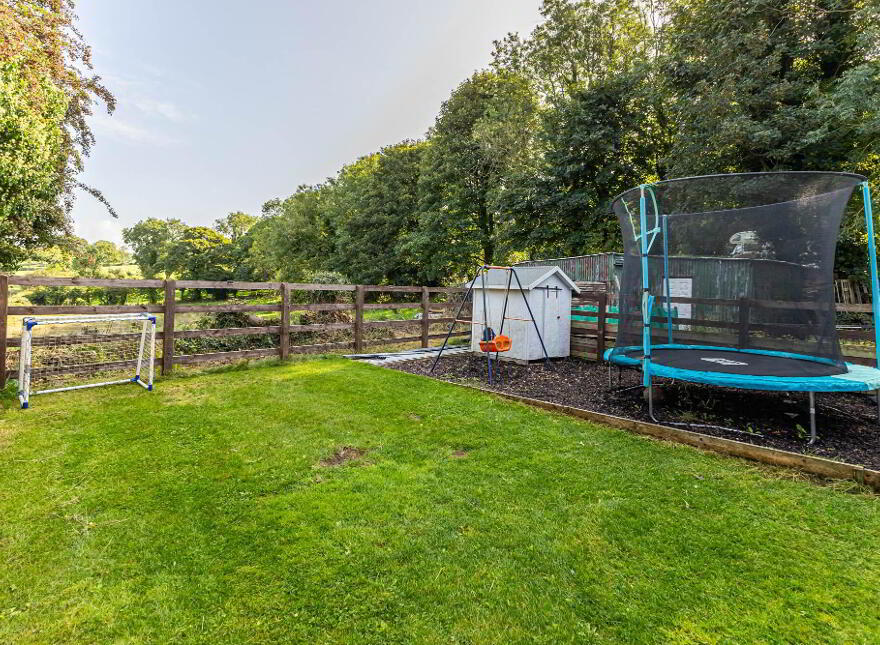36 Kilntown Road, Dromore, BT25 1HR