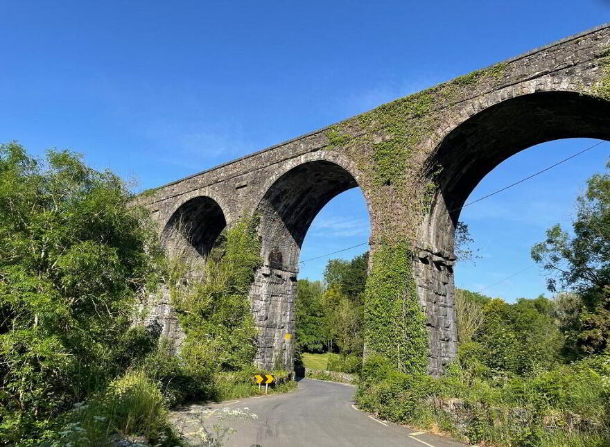 23 Stradbally More, Stradbally, X42F248