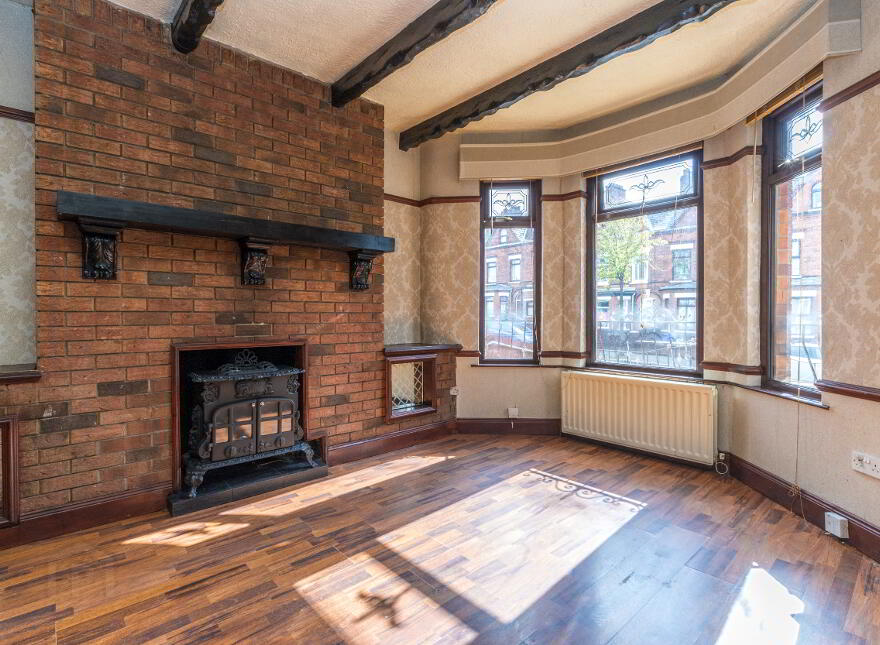 111 Ballygomartin Road, Belfast, BT13 3LB