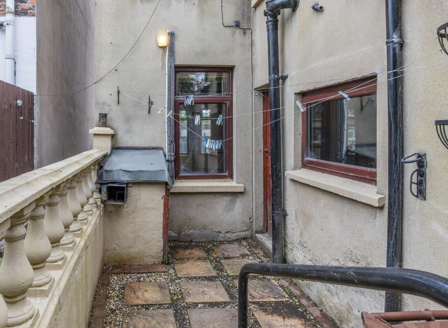 111 Ballygomartin Road, Belfast, BT13 3LB