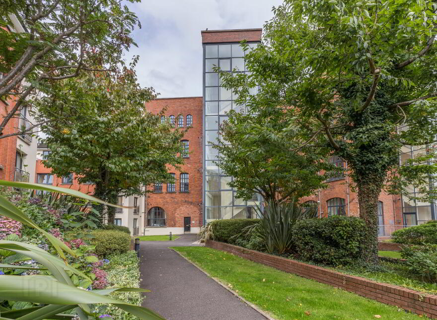 11 Beechmount Building, 34 Old Bakers Court, Belfast, BT6 8QY