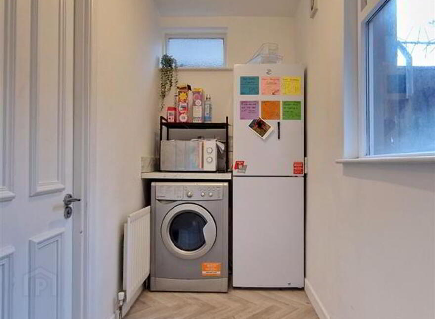 Rm 5, 265 Woodstock Road, Belfast, BT6 8PR