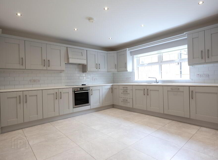 54 Loranvale, Cookstown, BT80 8XZ