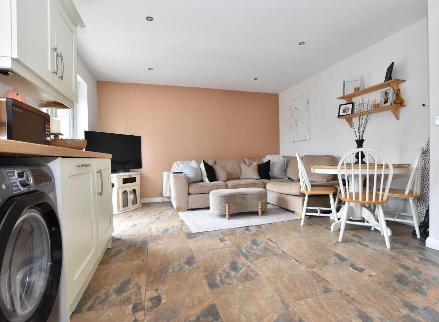 9 Shorelands Drive, Cloughey, BT22 1GY