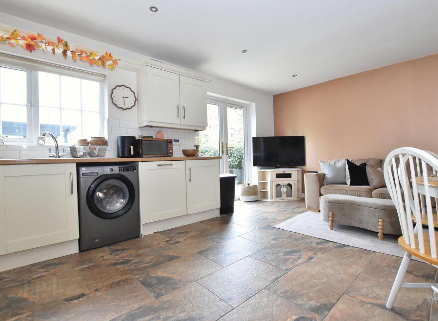 9 Shorelands Drive, Cloughey, BT22 1GY