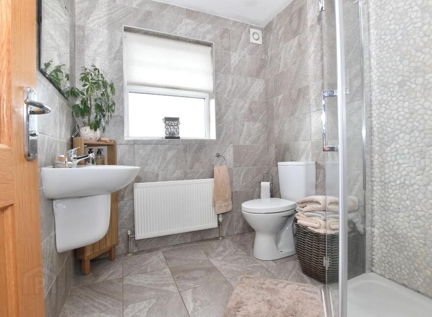 9 Shorelands Drive, Cloughey, BT22 1GY