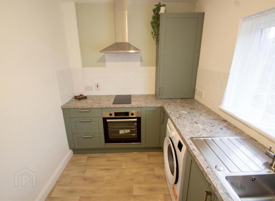 Flat 3, 663 Springfield Road, Belfast, BT12 7HD