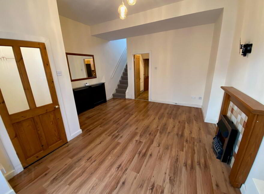 112 Broadway, Belfast, BT12 6HX