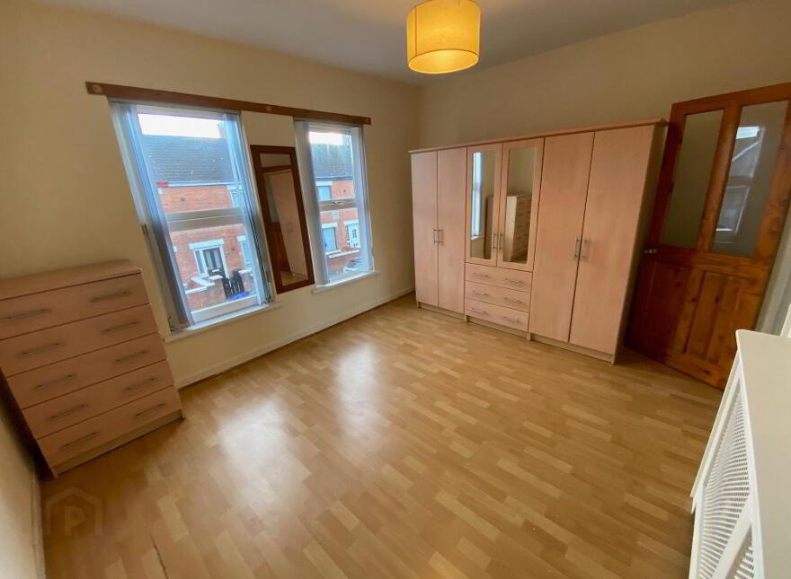112 Broadway, Belfast, BT12 6HX