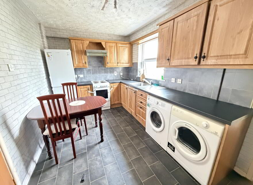 8 St Patricks Avenue, Newry, BT34 1HQ