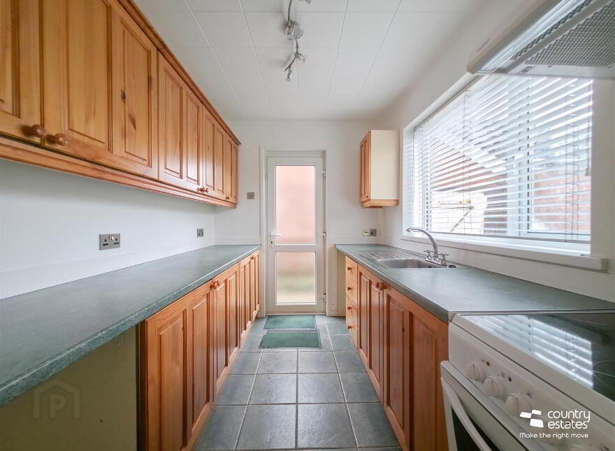 75 Carnmoney Road, Newtownabbey, BT36 6HT