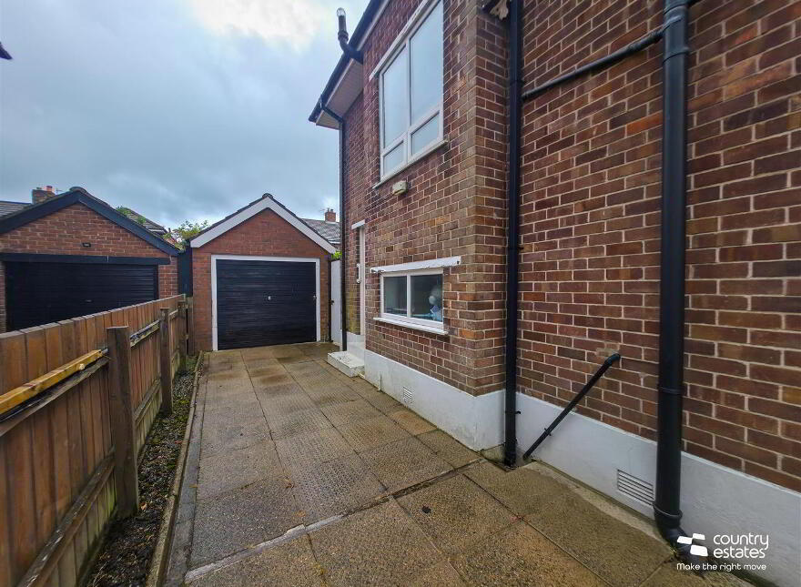 75 Carnmoney Road, Newtownabbey, BT36 6HT