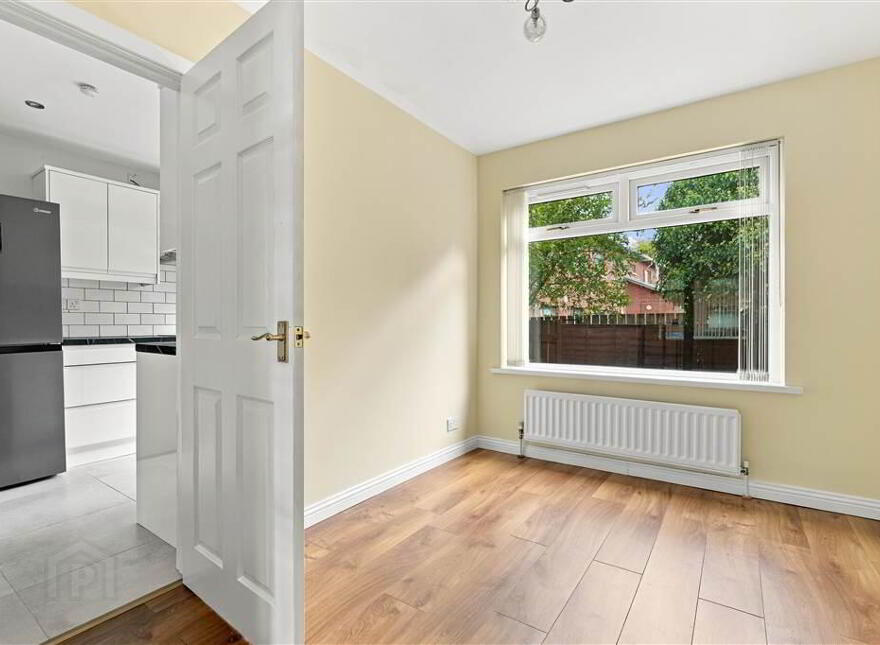 8 Kerrsland Mews, Ballyhackamore, Belfast, BT5 6EW