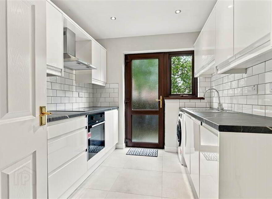 8 Kerrsland Mews, Ballyhackamore, Belfast, BT5 6EW