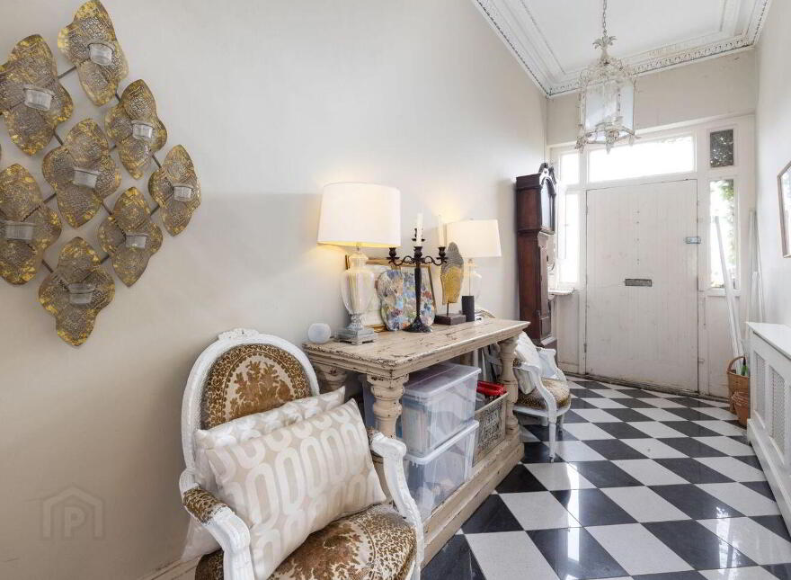 32 Royal Terrace West, Dún Laoghaire, Dun Laoghaire, A96YA09