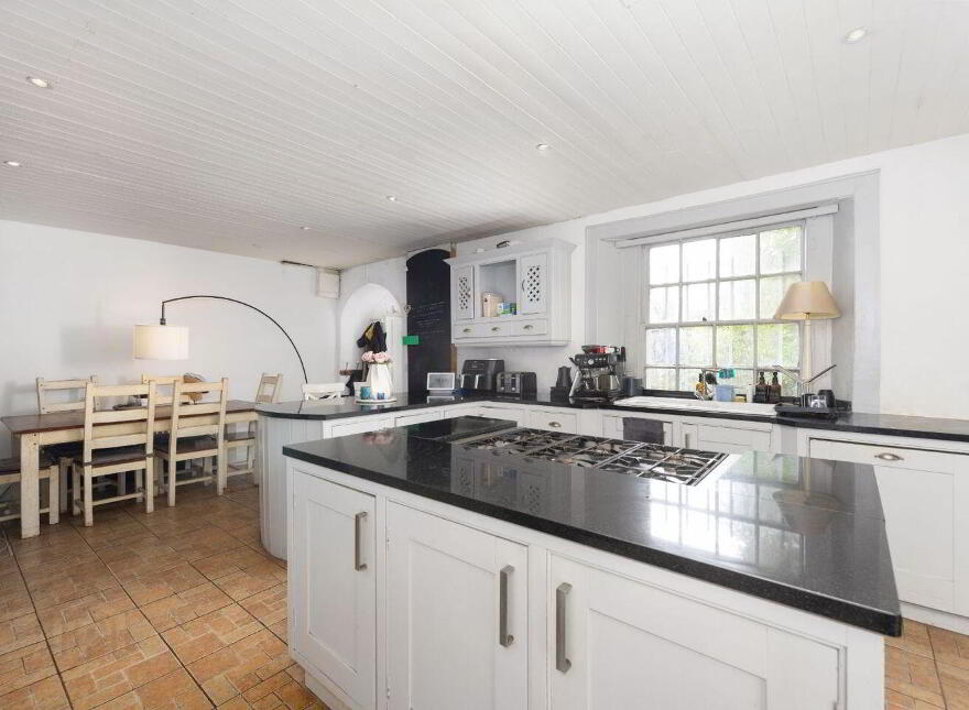 32 Royal Terrace West, Dún Laoghaire, Dun Laoghaire, A96YA09