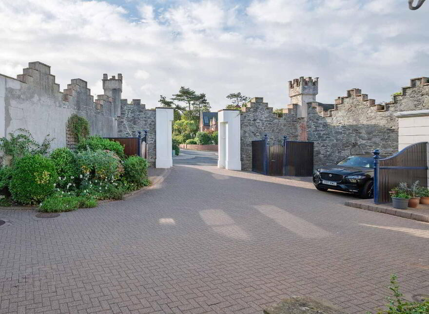 2 Seacourt, Maxwell Drive, Bangor, BT20 3LE