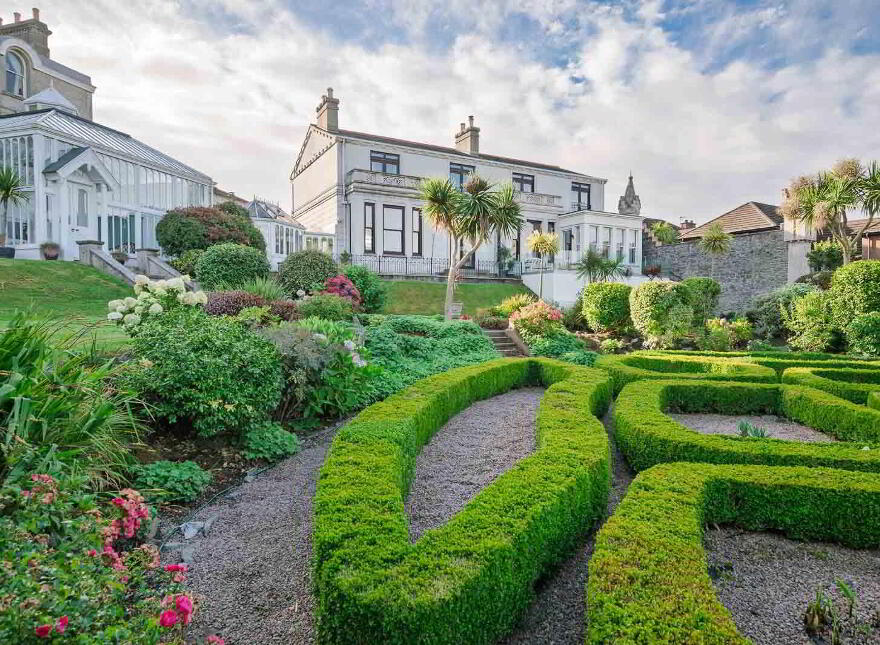 2 Seacourt, Maxwell Drive, Bangor, BT20 3LE