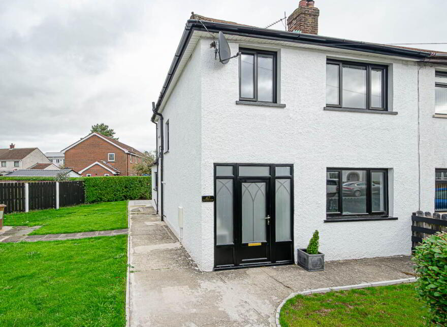 47 Stirling Gardens, Cregagh, Belfast, BT6 9LW