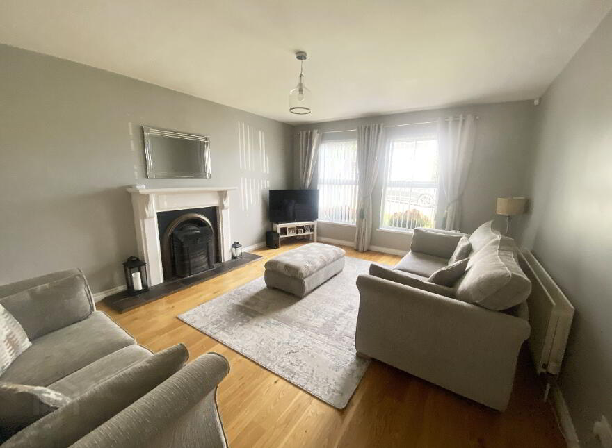 5 Oaklands, Loughbrickland, Banbridge, BT32 3WN