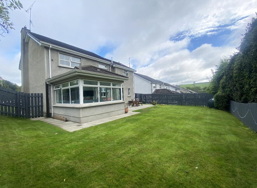 5 Oaklands, Loughbrickland, Banbridge, BT32 3WN