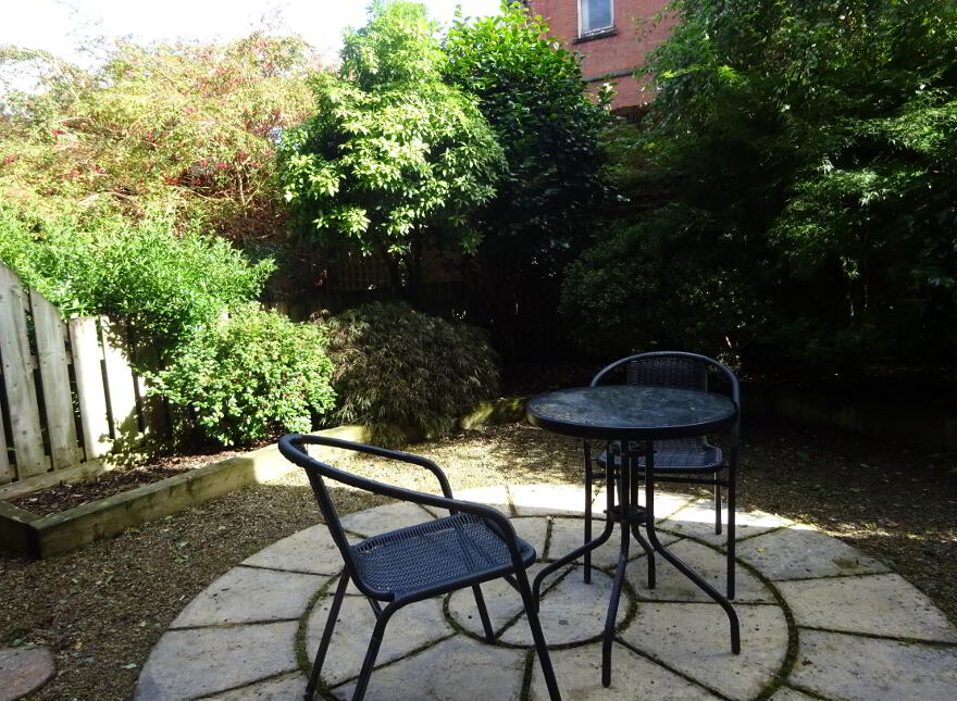 9 Rossmore Apartments, 48 Rossmore Drive, Belfast, BT7 3LA