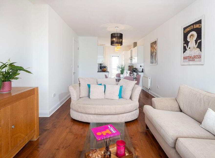 55 The Crescent Apartments, Old Fort Road, Ballincollig, P31W243