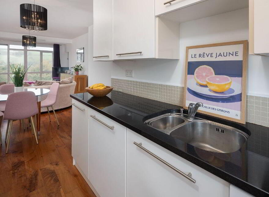 55 The Crescent Apartments, Old Fort Road, Ballincollig, P31W243