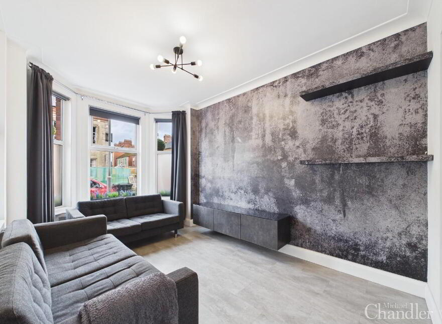 71 The Mount, Belfast, BT5 4NB