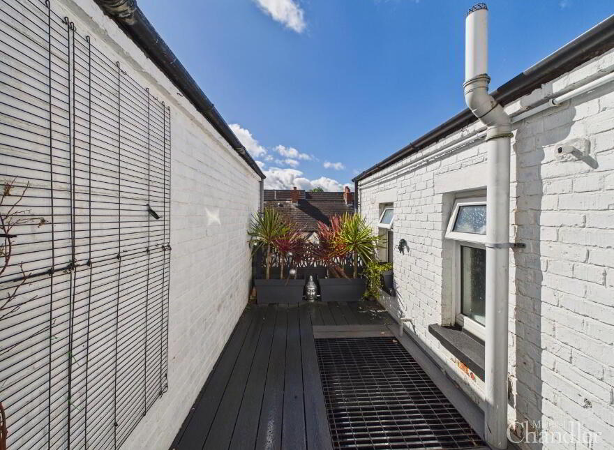 71 The Mount, Belfast, BT5 4NB