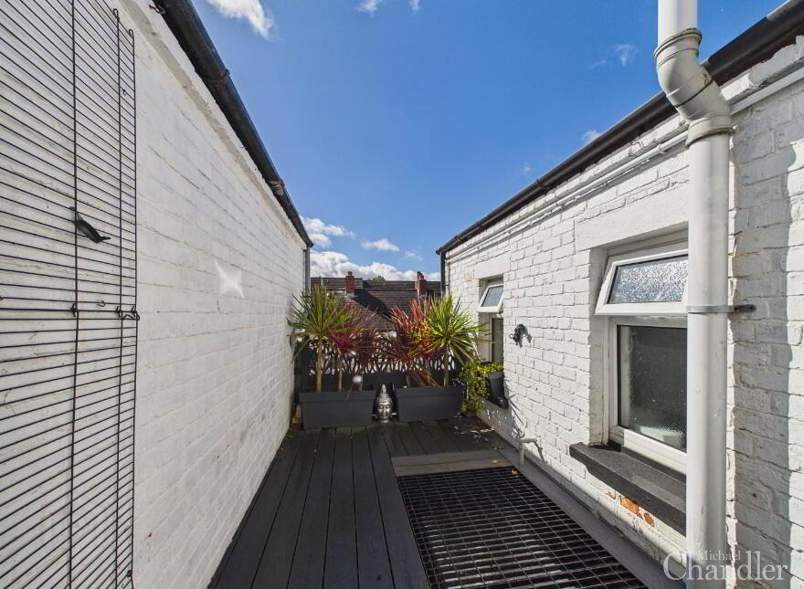 71 The Mount, Belfast, BT5 4NB