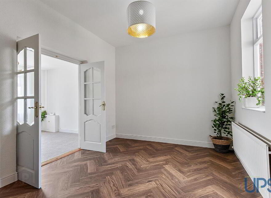535 Falls Road, Belfast, BT11 9AA