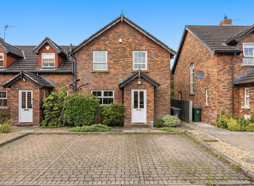 5 Drumbeg Mews, Lisburn, BT27 5XA