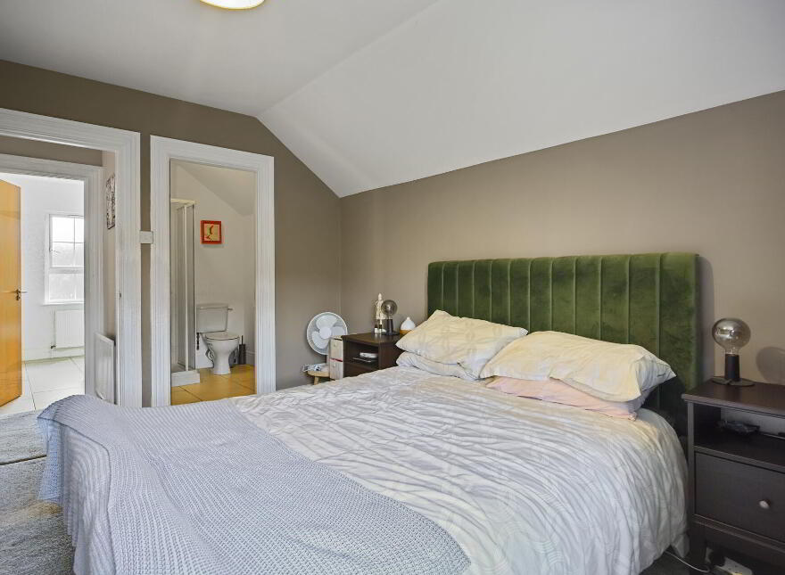 5 Drumbeg Mews, Lisburn, BT27 5XA