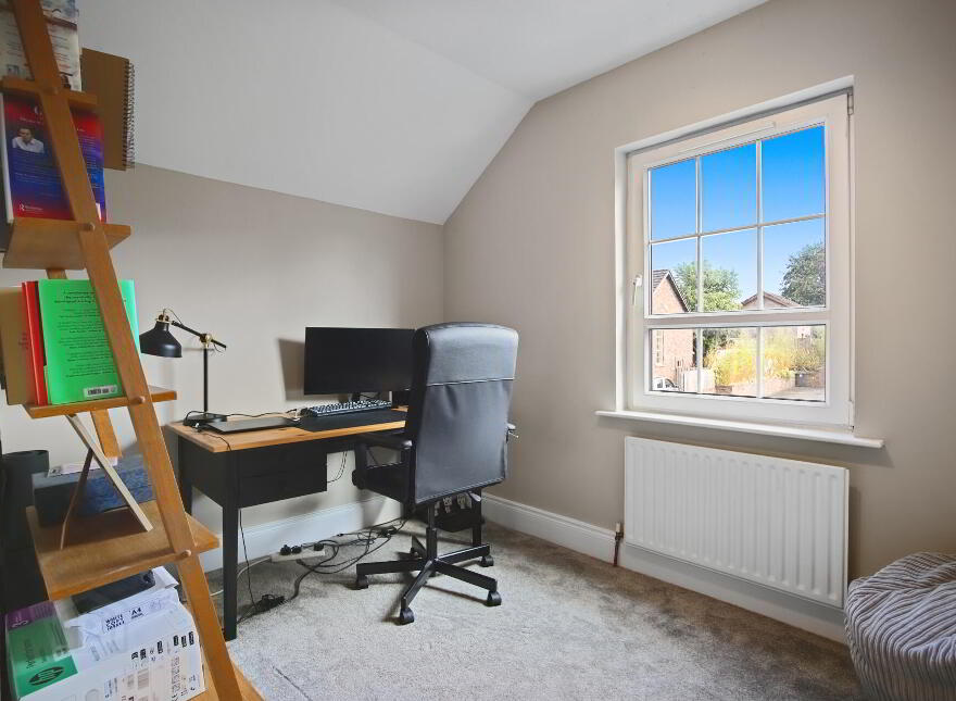 5 Drumbeg Mews, Lisburn, BT27 5XA