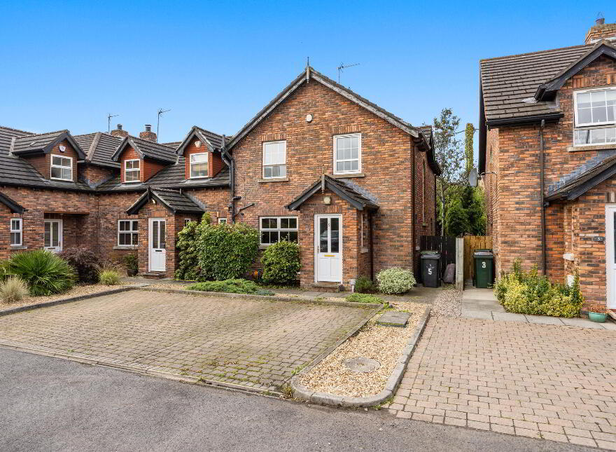 5 Drumbeg Mews, Lisburn, BT27 5XA